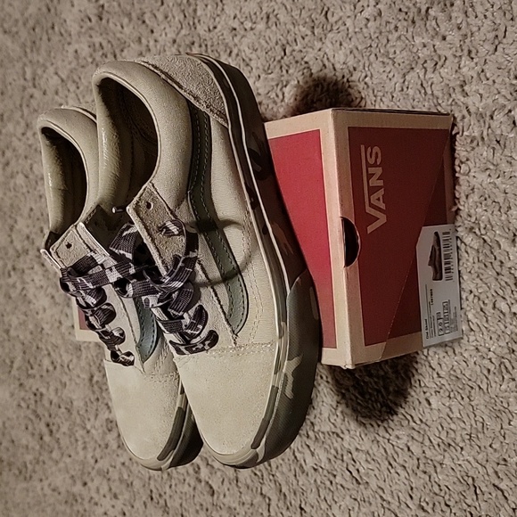 NWT Camo Sidewall Vans Sz 2Y - Picture 5 of 7